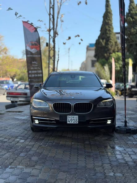 بي إم دبليو 750Li 2014 - صورة 2
