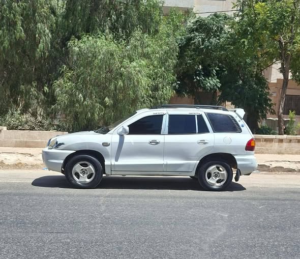 هيونداي سانتافي 2003 - صورة 5