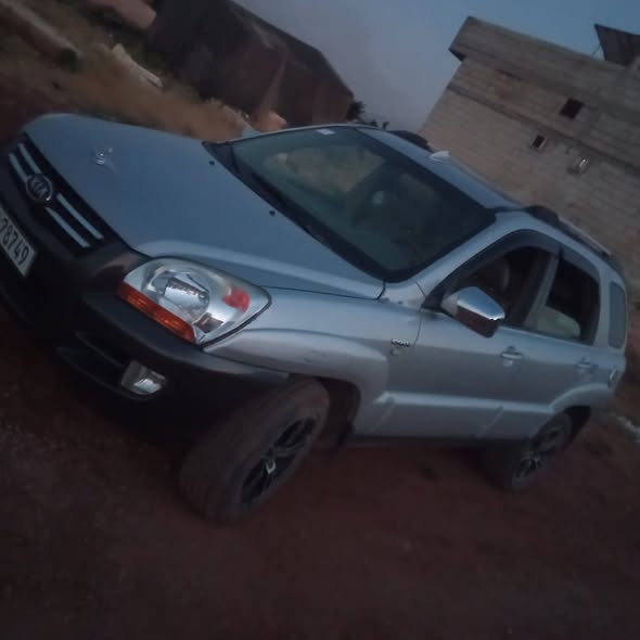 كيا سبورتاج 2005 - صورة 2