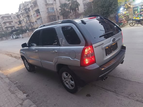 كيا سبورتاج 2007 - صورة 1