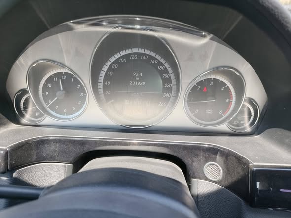 مرسيدس E-Class 2010 - صورة 2