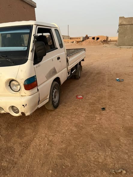 هيونداي H100 2002 - صورة 3