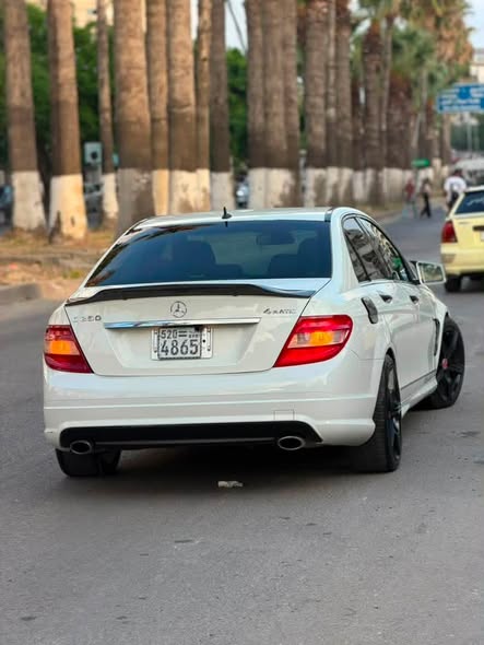 مرسيدس c250 2011 - صورة 1