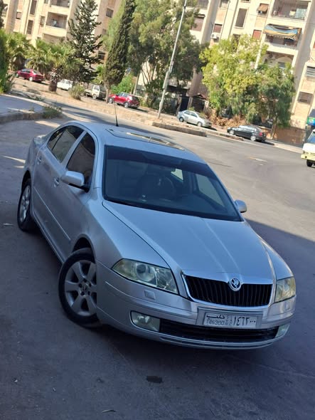 سكودا اوكتافيا 2009 - صورة 1