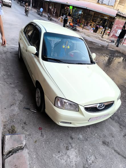 هيونداي فيرنا 2011 - صورة 3