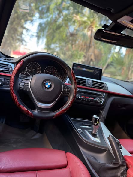 بي إم دبليو 328i 2013 - صورة 4