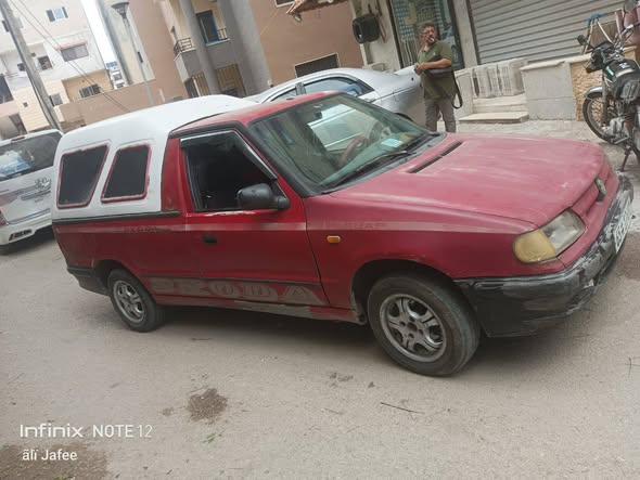 سكودا Pickup 1998 - صورة 2