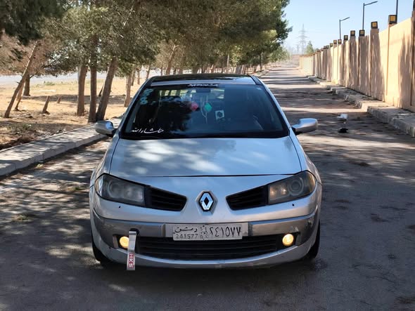 رينو ميغان 2007 - صورة 1
