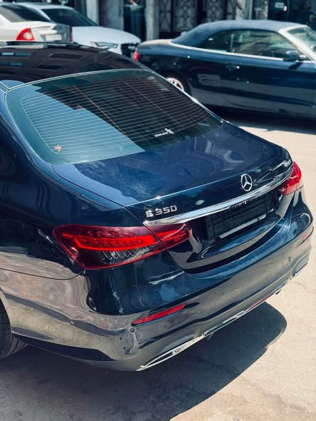 مرسيدس E350 2021 - صورة 4
