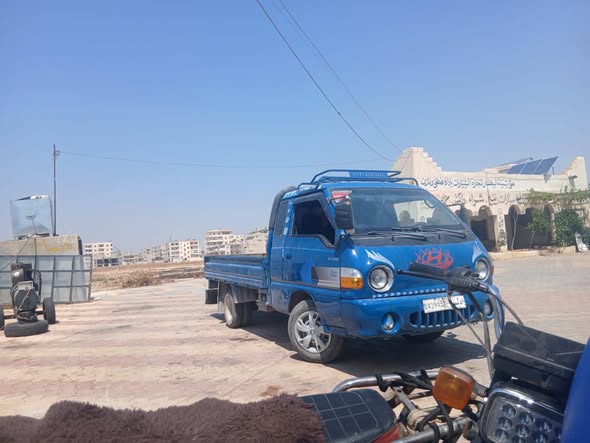 هيونداي H100 2001 - صورة 1