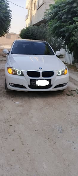 بي ام دبليو 320d 2009 - صورة 4