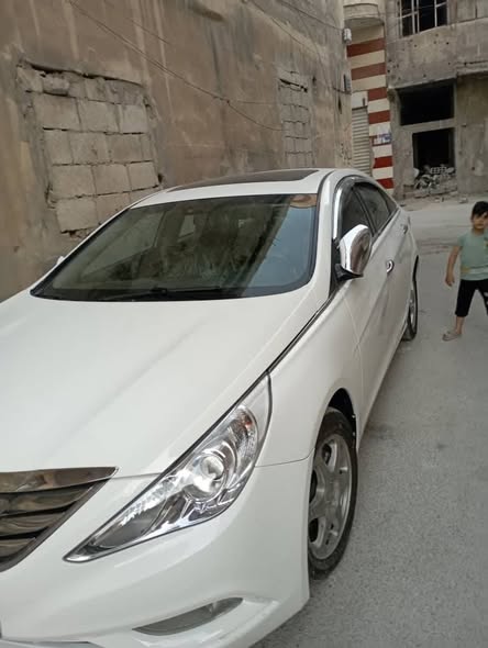 هيونداي سوناتا 2012 - صورة 2