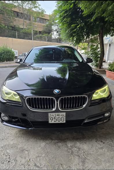 بي إم دبليو 520i 2016 - صورة 1