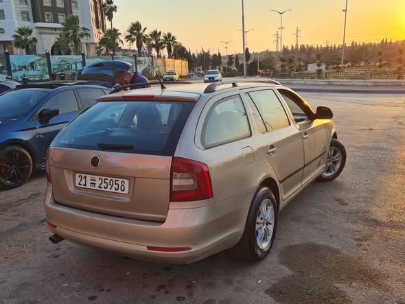 سكودا اوكتافيا 2008 - صورة 2