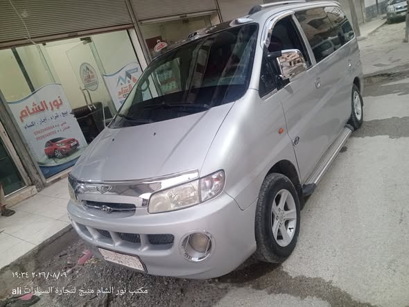 هيونداي H-1 2000 - صورة 2