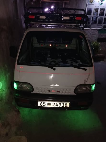 كيا تاونر 2001 - صورة 1