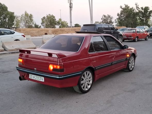 بيجو ٤٠٥ 1993 - صورة 1