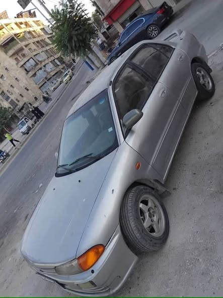 ميتسوبيشي لانسر 1993 - صورة 2