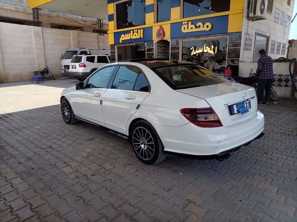 مرسيدس سي 220 2011 - صورة 3