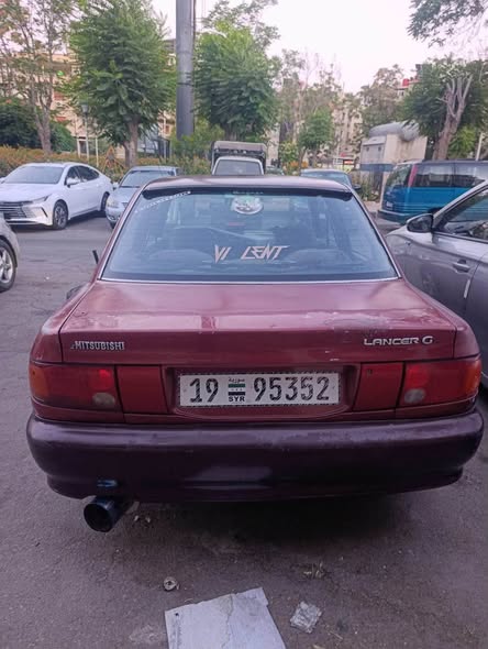 ميتسوبيشي لانسر 1993 - صورة 4
