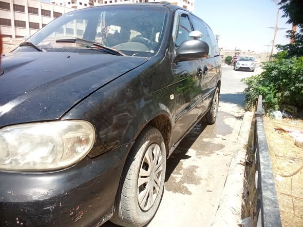 كيا كرنفال 2005 - صورة 3