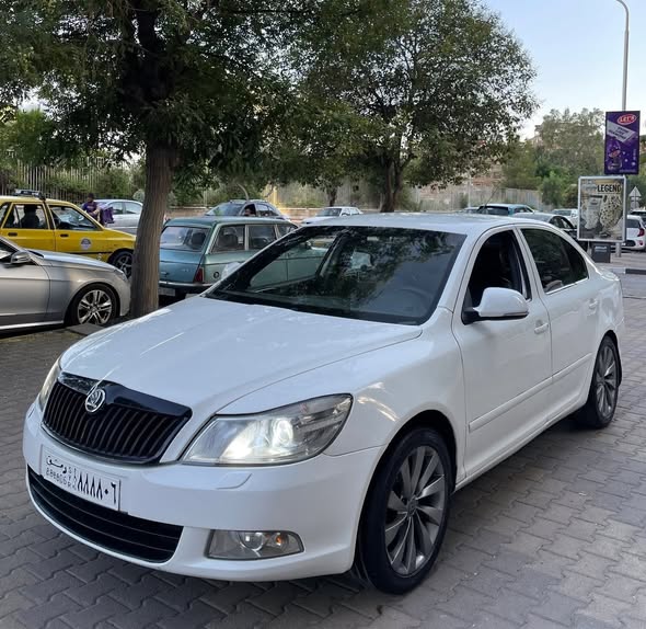 سكودا أوكتافيا 2008 - صورة 1