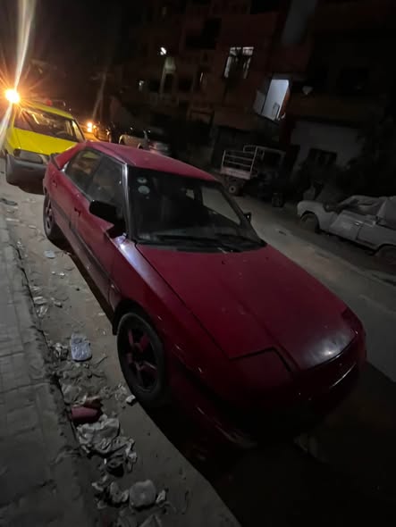 مازدا 323F 1993 - صورة 1
