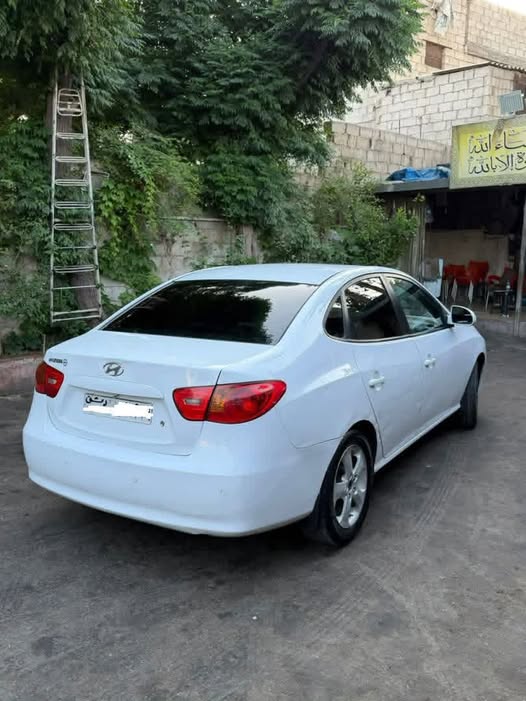 هيونداي افانتي 2010