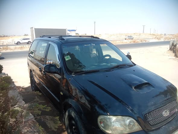 كيا كرنفال 2005 - صورة 3