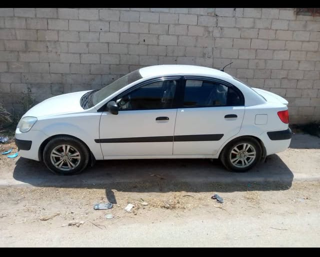 كيا ريو 2008