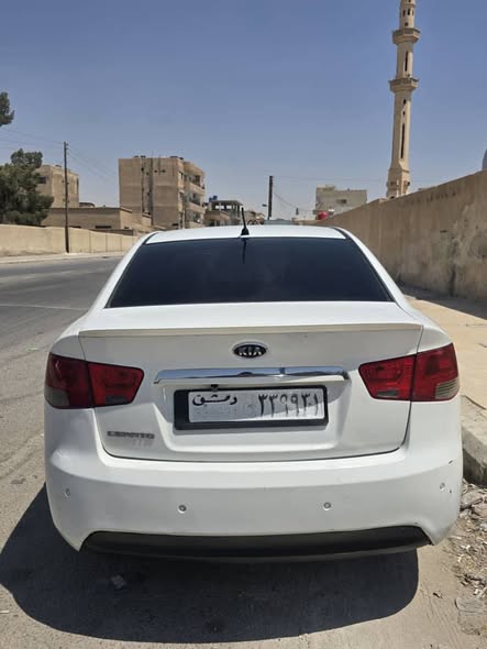 كيا فورتي 2009 - صورة 4