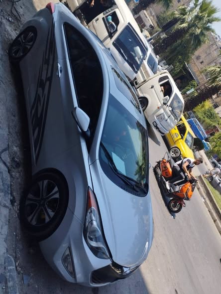 هيونداي الينترا 2013 - صورة 2