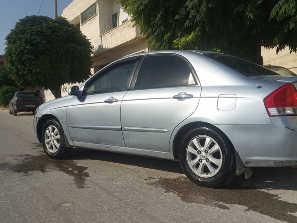 كيا سيراتو 2008 - صورة 5
