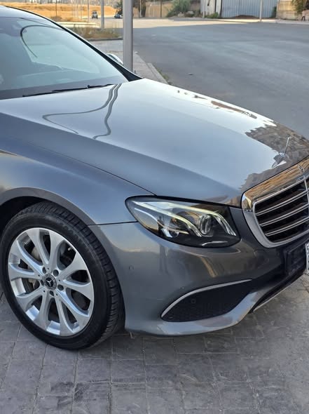 مرسيدس E300 2019 - صورة 3