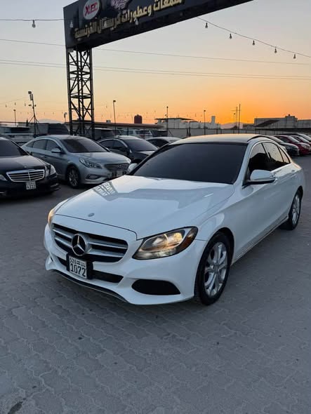 مرسيدس C300 2015 - صورة 2