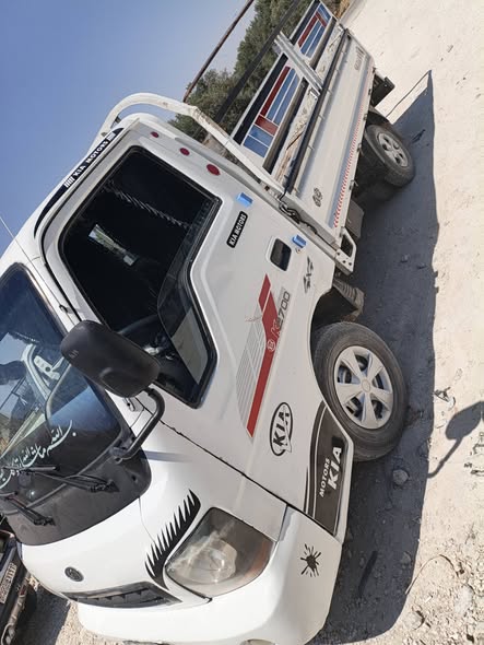 كيا K2700 2002 - صورة 1