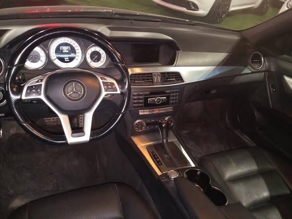 مرسيدس C250 2013 - صورة 4