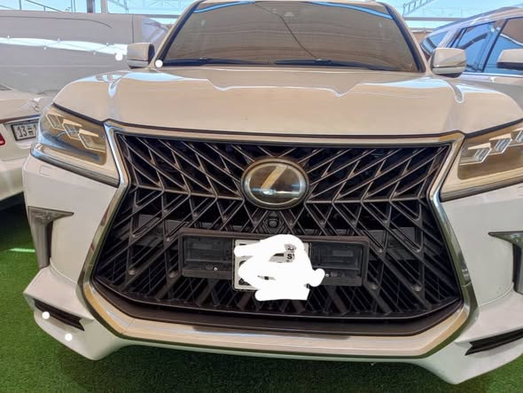 لكزس LX 570 2018 - صورة 2