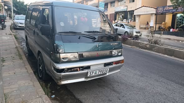 ميتسوبيشي ديليكا 1994 - صورة 3