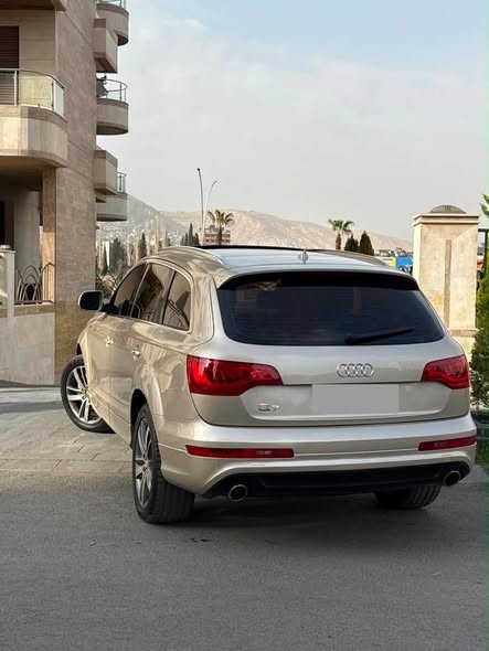 أودي Q7 2010 - صورة 3