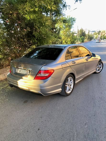 مرسيدس C250 2014 - صورة 4