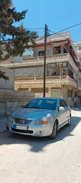 كيا سيراتو 2008 - صورة 1