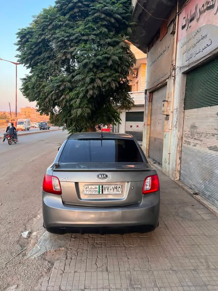 كيا ريو 2011 - صورة 2