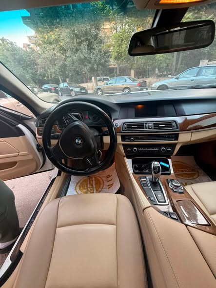 بي إم دبليو 530i 2013 - صورة 3