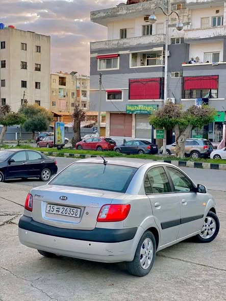 كيا ريو 2009 - صورة 2