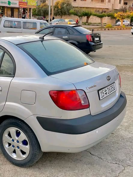 كيا ريو 2009 - صورة 4