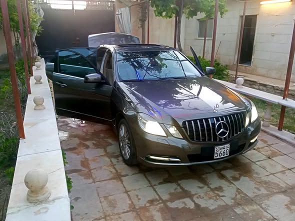 مرسيدس E250 2012 - صورة 2