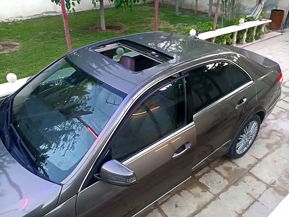 مرسيدس E250 2012 - صورة 5