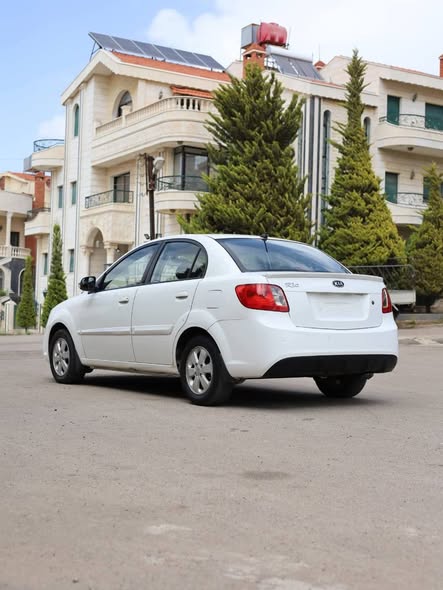 كيا ريو 2011 - صورة 5