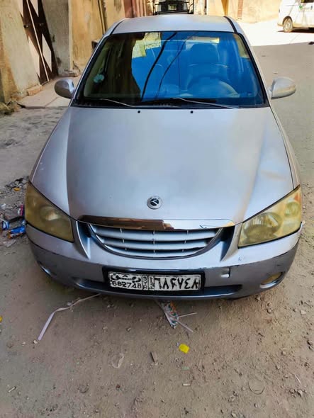كيا سيراتو 2005 - صورة 1